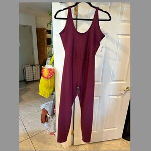 NWT Old Navy PowerSoft Go-Dry Bodysuit – Burgundy (M)